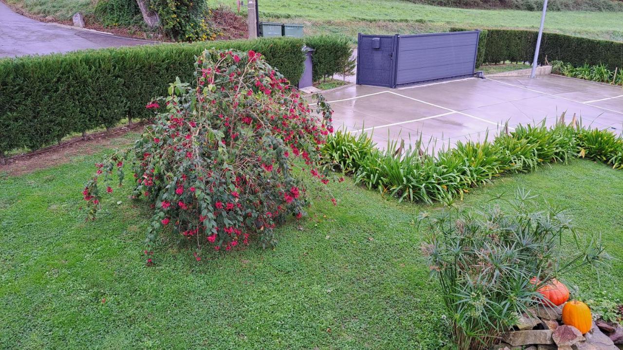 Apartamentos Valle De Irola Luanco Bagian luar foto